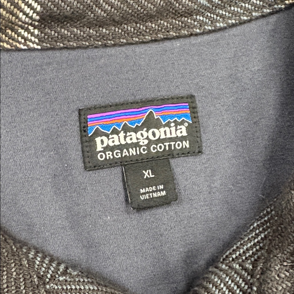 Patagonia Flannel Button Up Shirt - Picture 3 of 3